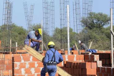 ¿Cuánto cobrará un obrero de la construcción en Argentina durante agosto de 2024?  | Informe Construccion
